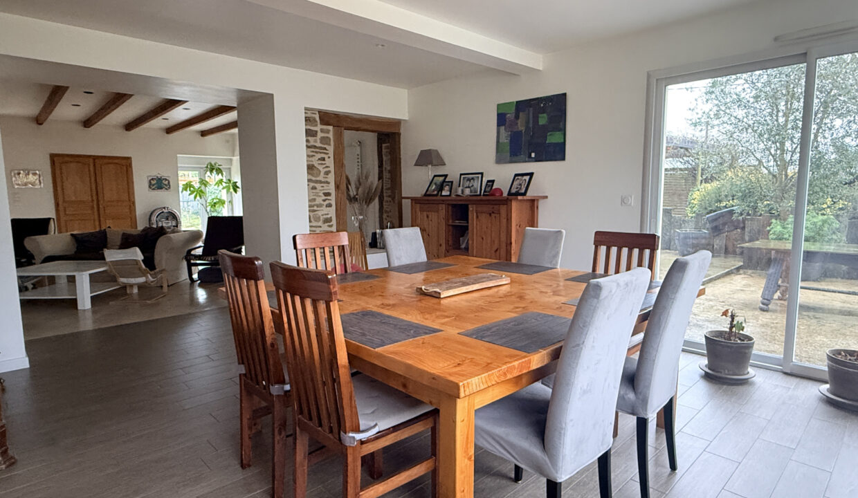 photo_67bbc60c5fd9c58f664c7991025ec329