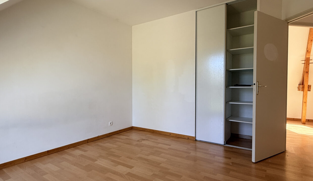 photo_215e7f331cf543e48f3a4956ca27ab39