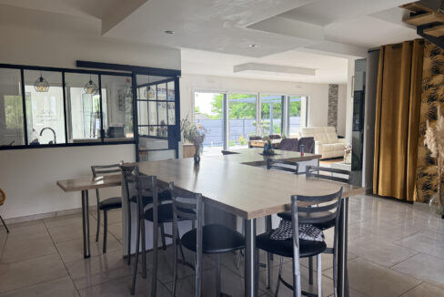 photo_39441e5c45f6cef7c3f6236d1234d3c7